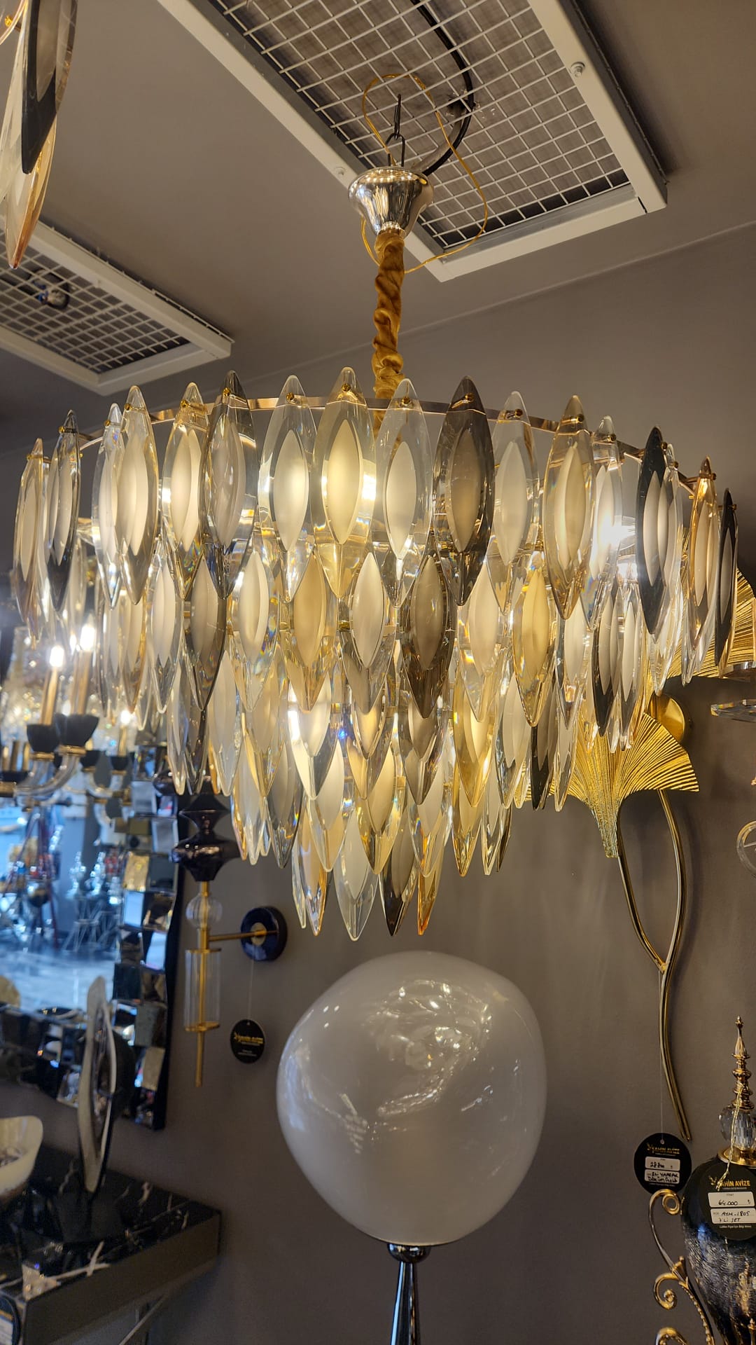 Şahin Avize Fabrika Satış Mağazası